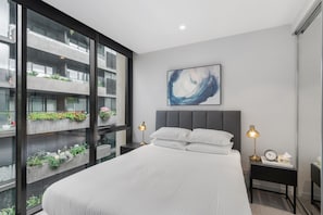 1 chambre, bureau, fer et planche à repasser, Wi-Fi