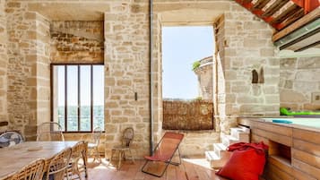 Een verwarmd zwembad