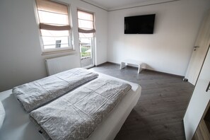 1 chambre, fer et planche à repasser, Wi-Fi gratuit, draps fournis