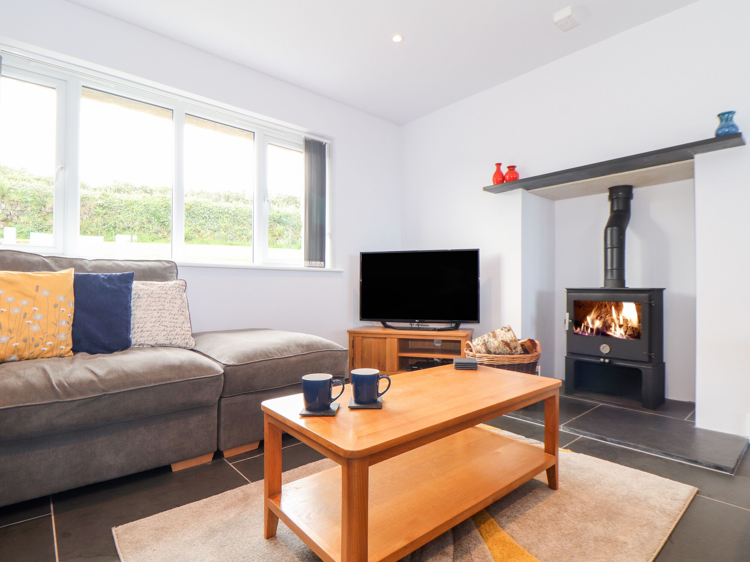 Charlotte's House, Pet Friendly, Character Holiday Cottage In Pendeen - Pendeen
