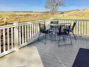 Outdoor dining - Ballagan Lodge - UK43375 (Culloden Moor, near Inverness)