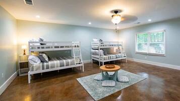 5 chambres, bureau, fer et planche à repasser, Wi-Fi