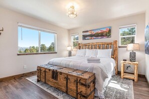 3 Schlafzimmer, Bügeleisen/Bügelbrett, Reisekinderbett, kostenloses WLAN