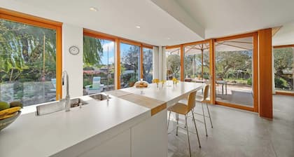 Villa Serenity Sustainable Luxury Retreat with Serviced Amenities by Lake Geneva