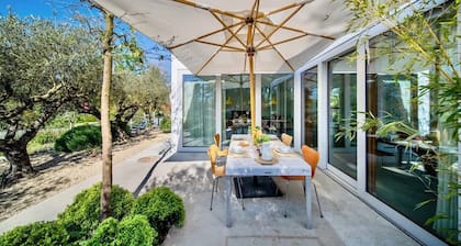 Villa Serenity Sustainable Luxury Retreat with Serviced Amenities by Lake Geneva