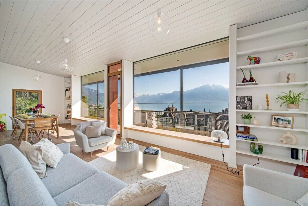 Télévision, jeux vidéo, lecteur de DVD, espaces bureaux