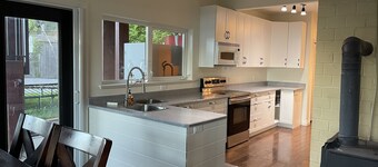 2 bedroom Oceanfront - Billing spit