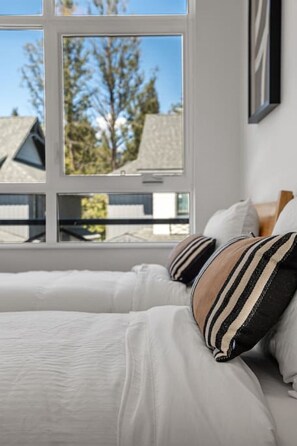4 slaapkamers, een bureau, gratis wifi, beddengoed