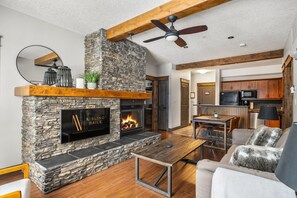 Smart-tv en een open haard