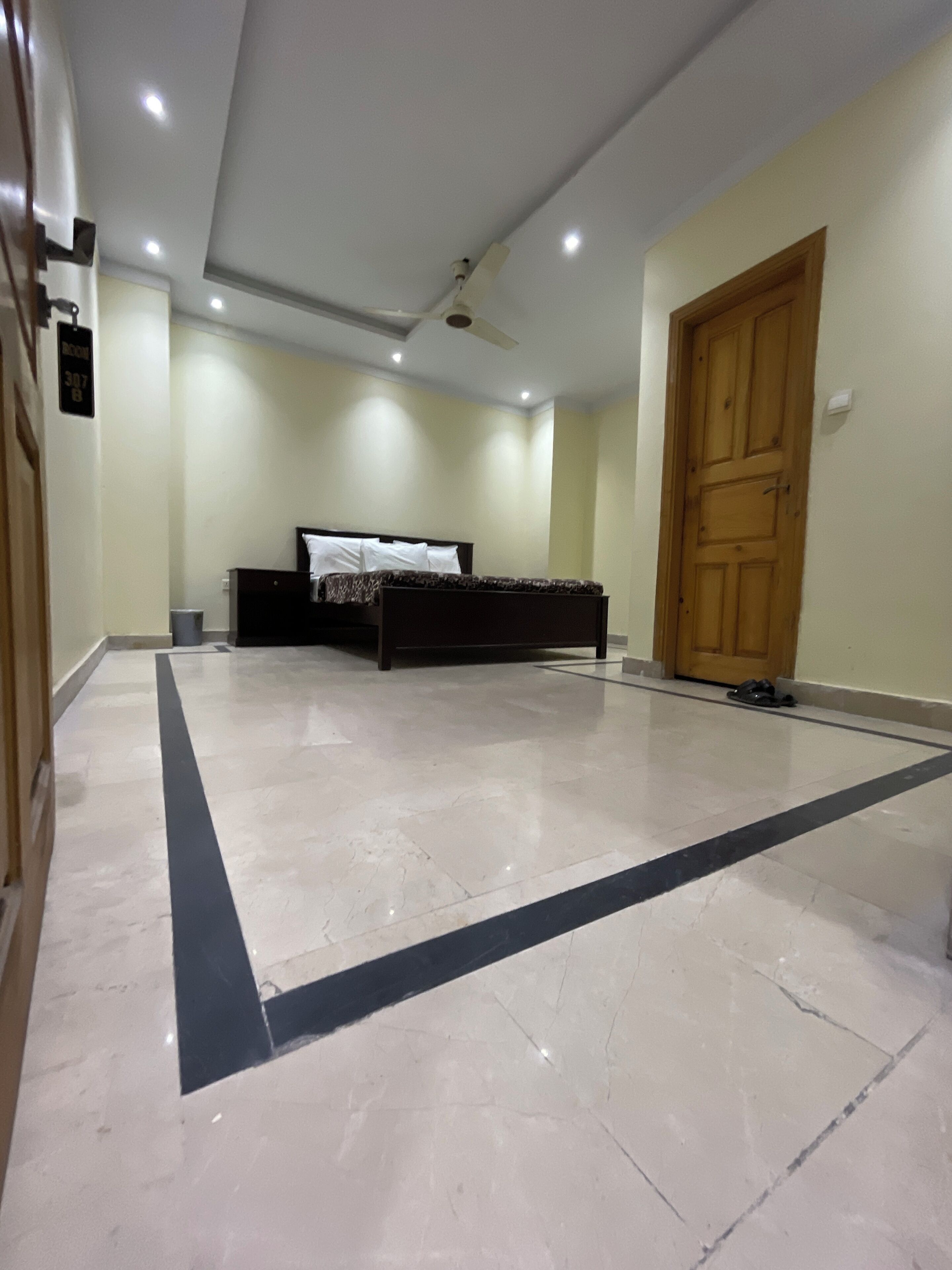 Family Apartment | Hypo-allergenic bedding, memory-foam beds, soundproofing, free WiFi