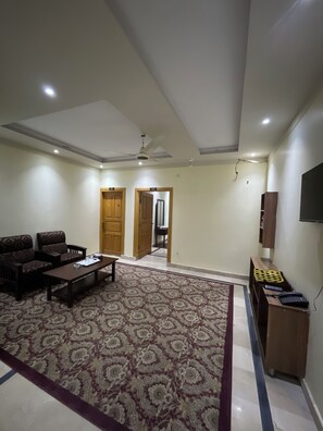 LED TV - HOTEL LE MERIDIEN (Islamabad)