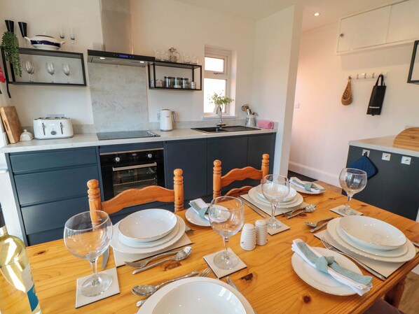 Cottage | Interior - Field Cottage (York)