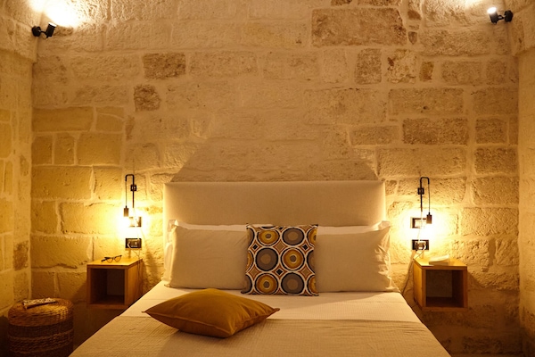 Camera Superior | 1 camera, Wi-Fi gratuito