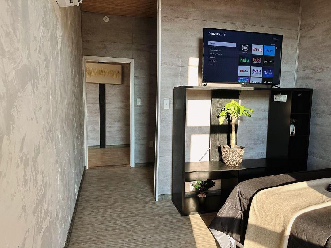 Unique Apartment in Midtown!
