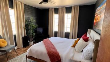 2 bedrooms, desk, iron/ironing board, travel crib