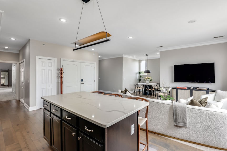 Lumber Barons Brush Park Penthouse - 3br - 2 Kings/queen/2.5bath - 1-car Garage - Windsor