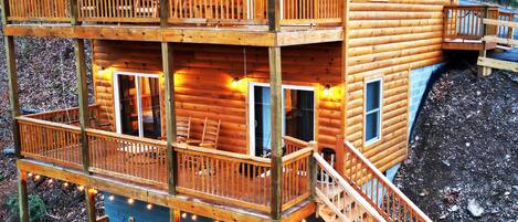 المنشأة من الخارج