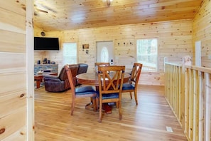 Dining - Cozy Full CABIN on Pigeon Forge & Gatlinburg with a hot tub, fireplace, & games (Sevierville)