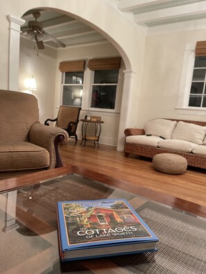 智能电视、电脑显示器、打印机