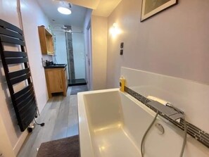 Bathroom - Propriété de Campagne au Calme à Proximité de la Côte (Nivillac)