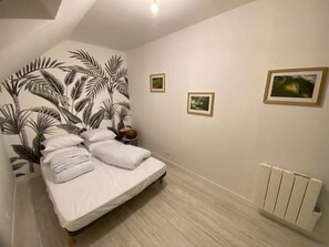 4 bedrooms, internet - Propriété de Campagne au Calme à Proximité de la Côte (Nivillac)