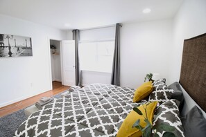 3 bedrooms, free WiFi, bed sheets