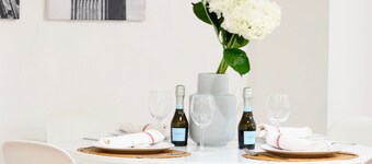 Capitol Hill Gem, Sleeps 6, Steps to Metro, Free Parking