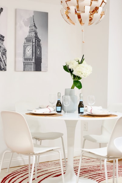 Capitol Hill Gem, Sleeps 6, Steps to Metro, Free Parking