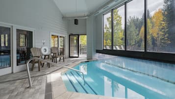 Innenpool, beheizter Pool