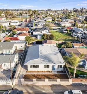 Exterior - San Diego Coastal Oceanside Spacious (Oceanside)