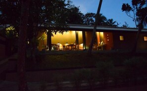 1 bedroom, premium bedding, pillow-top beds, minibar