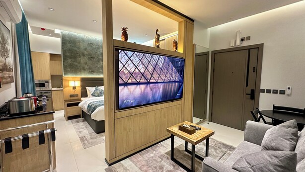 Business Room | Egyptian cotton sheets, premium bedding, down comforters, pillowtop beds - Mehad Stay for Self Check-In Apartment (Jeddah)