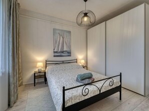 1 chambre, fer et planche à repasser, Wi-Fi
