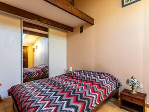 1 camera, ferro/asse da stiro, Wi-Fi