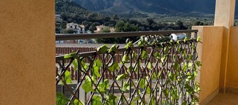 Casa Sardaigne à Bonne Distance des Grands Flux Touristiques de L'été