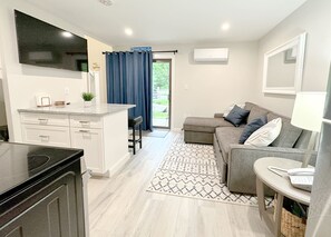 Smart TV, fireplace - Cozy Attitash Mtn Resort Condo with Full Amenities (Bartlett)