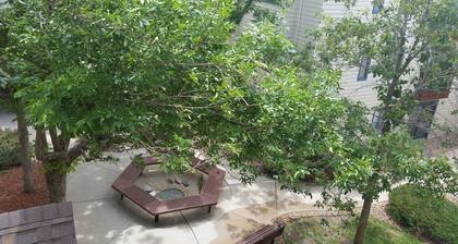 Private Kitchenette Studio Denver/DTC Fully Furnished Long/Short Term Stay