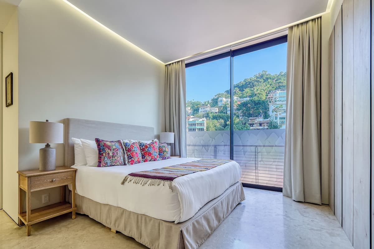 1 Bedroom Suite Deluxe 612