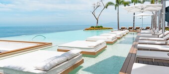 Maxwell Collection Romantic Zone