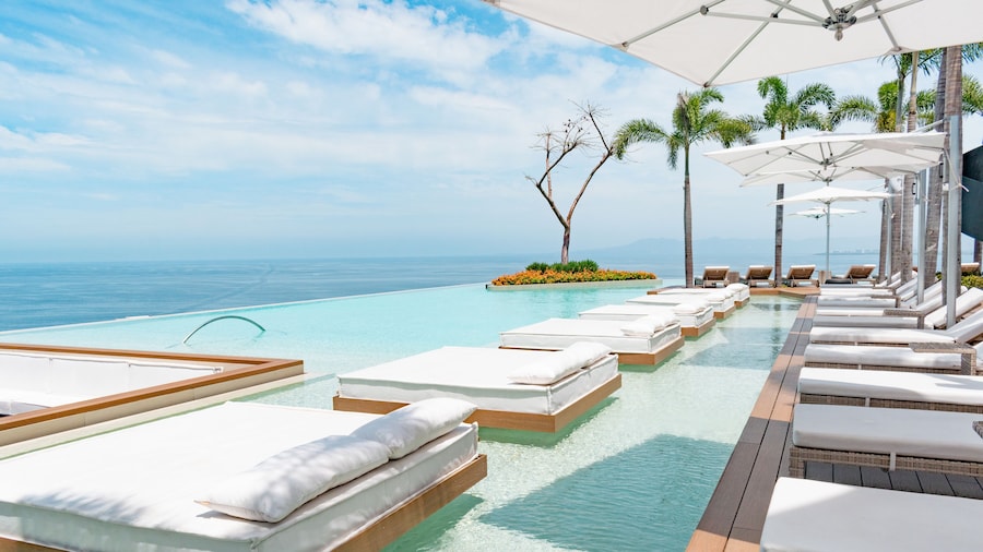 Maxwell Collection Romantic Zone