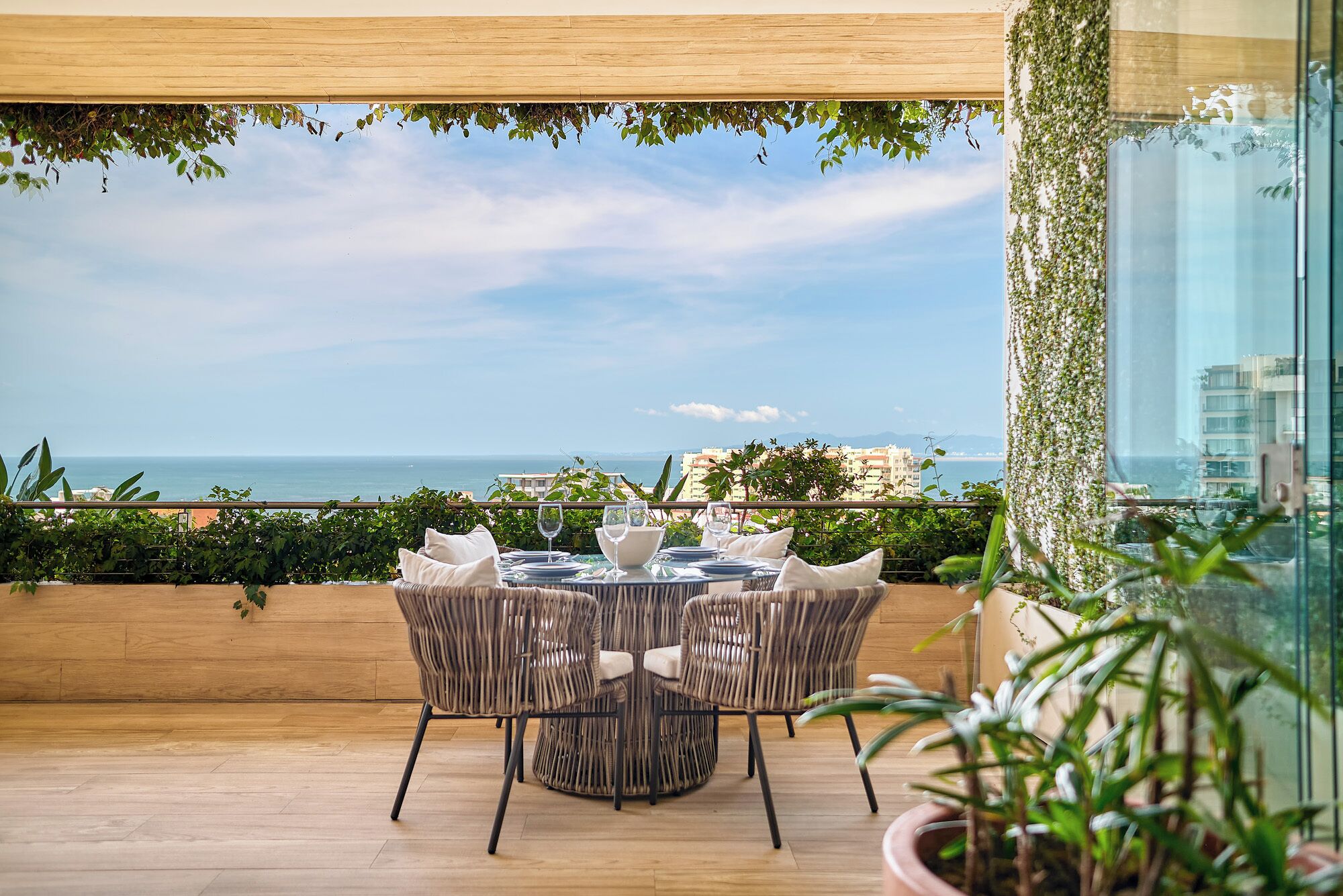 Deluxe Apartment, 1 Bedroom, Sea View | Terraza o patio