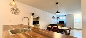 Comfortable in Limoilou, close to everything – four-legged friends welcome