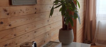 Gemütliche neu Gestaltete Doppelzimmer mit Kaffeemaschine und Wasserkocher