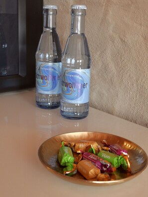 Food and drink - Gemütliche neu Gestaltete Doppelzimmer mit Kaffeemaschine und Wasserkocher (Bruchweiler)