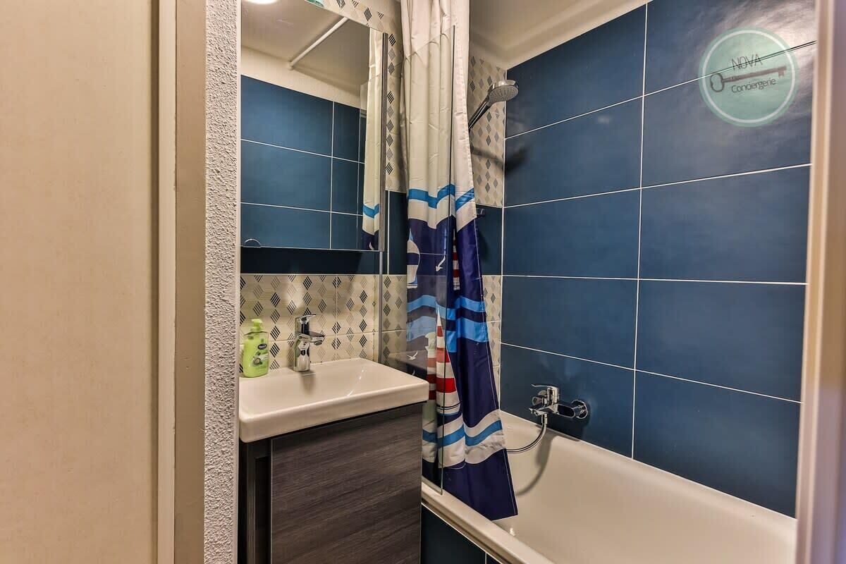 Baignoire, sèche-cheveux