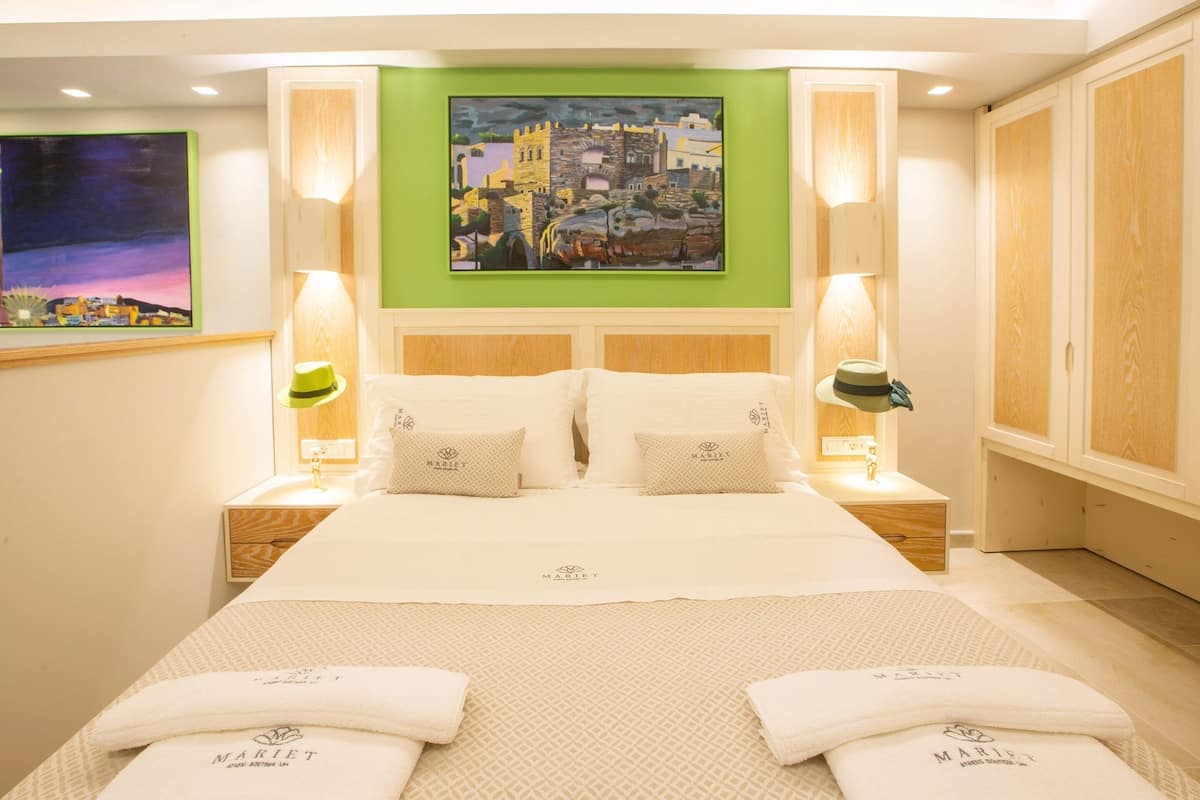 Naxos | 1 bilik tidur, cadar kapas Mesir, peralatan tempat tidur premium