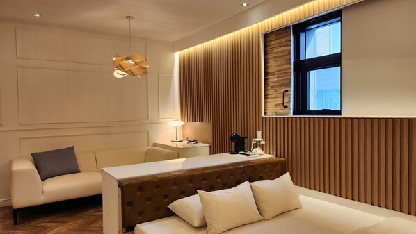 Honeymoon Room, Non Smoking | 1 bedroom, individually decorated, free WiFi - K hotel (Bucheon)