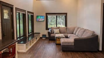 智能电视、立体声音响