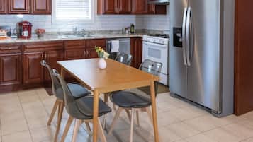 Microwave, stovetop, dishwasher