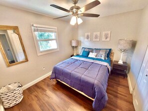 2 bedrooms, iron/ironing board, free WiFi, bed sheets - Tropical Home near Beaches, Nature and Culture in Melbourne (Melbourne)